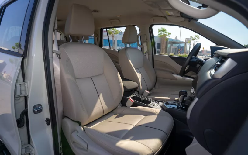 Nissan Xterra (Blanc), 2025 &agrave; louer &agrave; Duba&iuml;