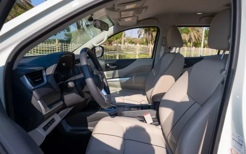 Nissan Xterra (Blanc), 2025 &agrave; louer &agrave; Duba&iuml;
