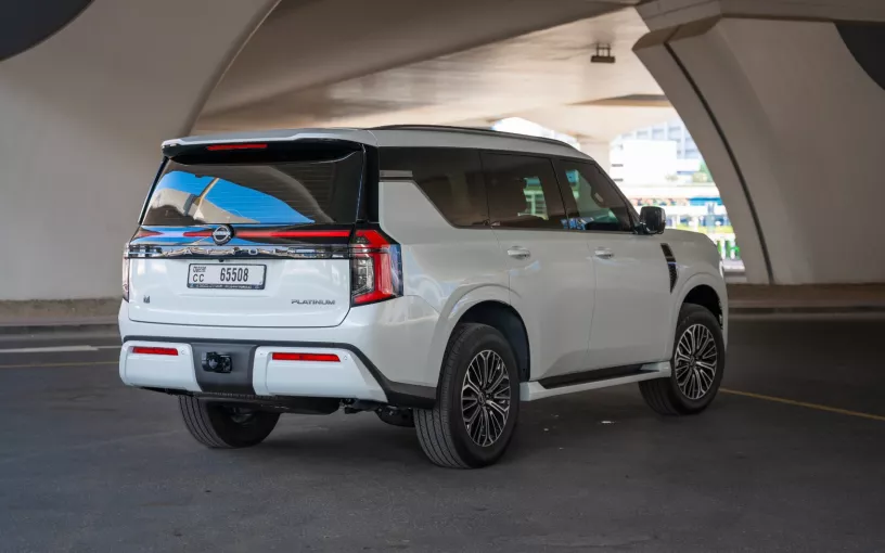 Nissan Patrol Platinum V6 (Wei&szlig;), 2025  zur Miete in Abu Dhabi