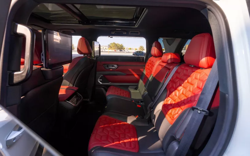 Nissan Patrol Platinum V6 (Wei&szlig;), 2025  zur Miete in Abu Dhabi