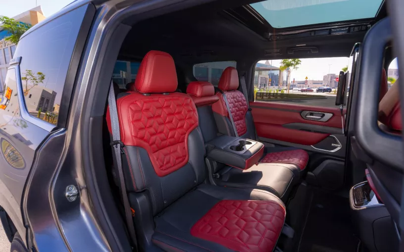 Dubai'de kiralık Nissan Patrol Platinum V6 (Gri), 2025