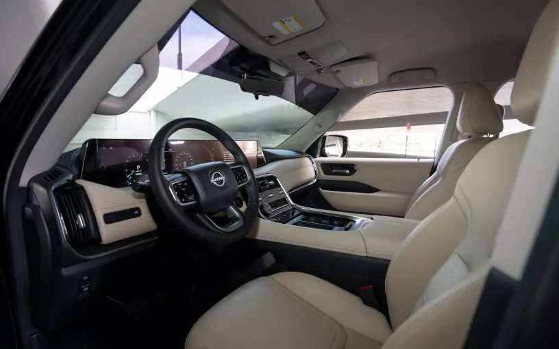Nissan Patrol SE (Schwarz), 2025  zur Miete in Dubai