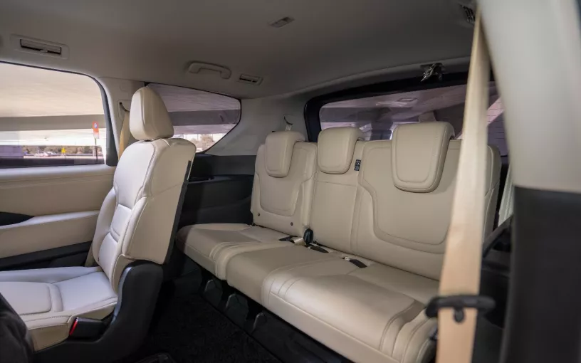 Nissan Patrol SE (Wei&szlig;), 2025  zur Miete in Dubai