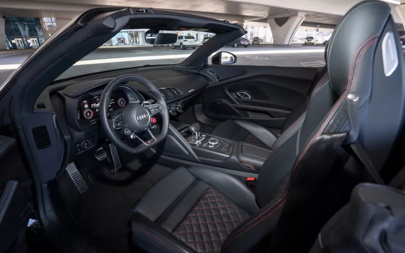 Audi R8 Spyder (Black), 2022 for rent in Sharjah