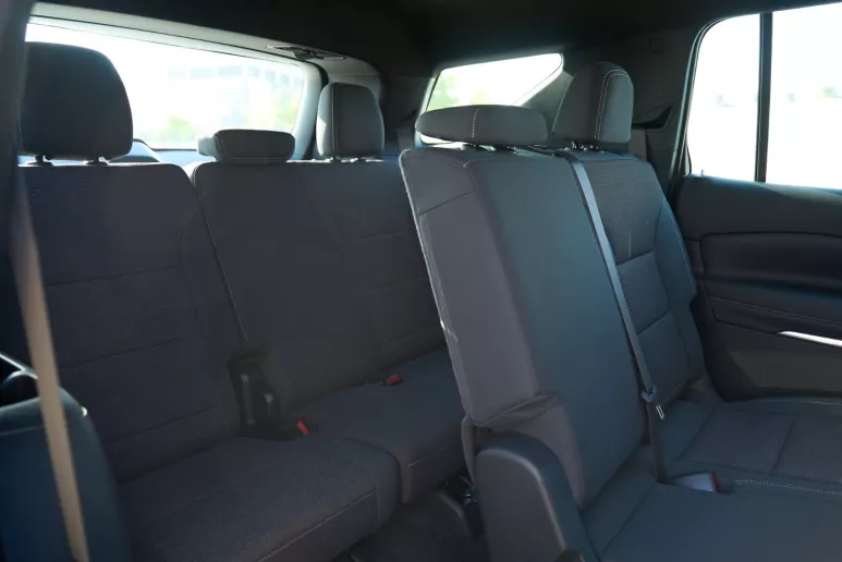 Dubai'de kiralık Chevrolet traverse (Gri), 2025