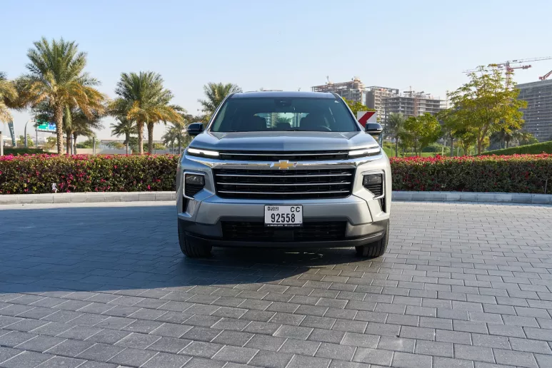 Dubai'de kiralık Chevrolet traverse (Gri), 2025
