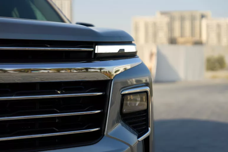 Dubai'de kiralık Chevrolet traverse (Gri), 2025