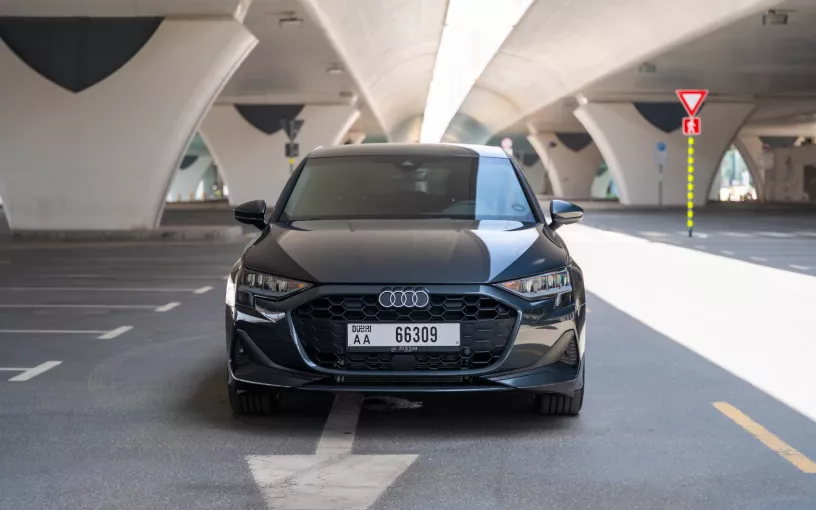 Audi A3 (Grau), 2025  zur Miete in Dubai