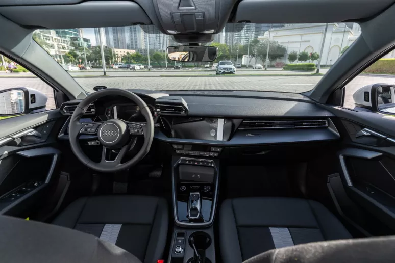 Audi A3 (Белый), 2025 для аренды в Рас-эль-Хайме