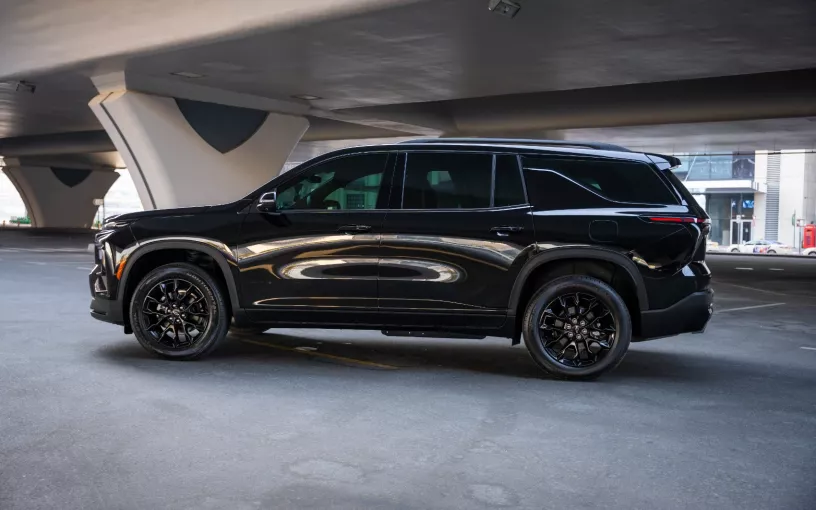 Chevrolet Traverse (Noir), 2025 &agrave; louer &agrave; Duba&iuml;
