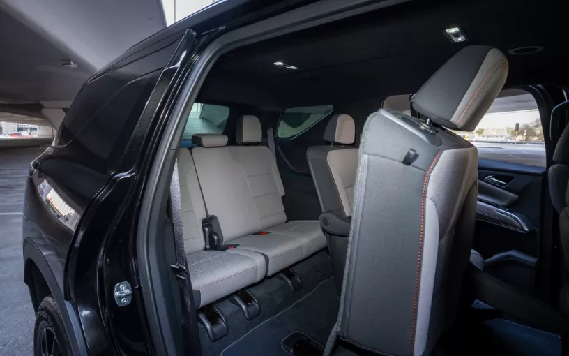 Chevrolet Traverse (Noir), 2025 &agrave; louer &agrave; Duba&iuml;