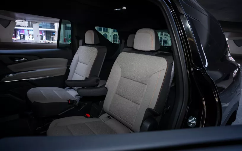Chevrolet Traverse (Noir), 2025 &agrave; louer &agrave; Duba&iuml;