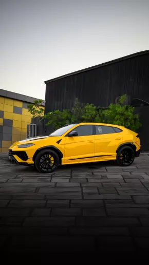 Lamborghini Urus (Gelb), 2025  zur Miete in Abu Dhabi