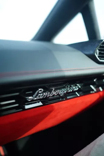 Lamborghini Evo Spyder (Синий), 2021 для аренды в Дубай