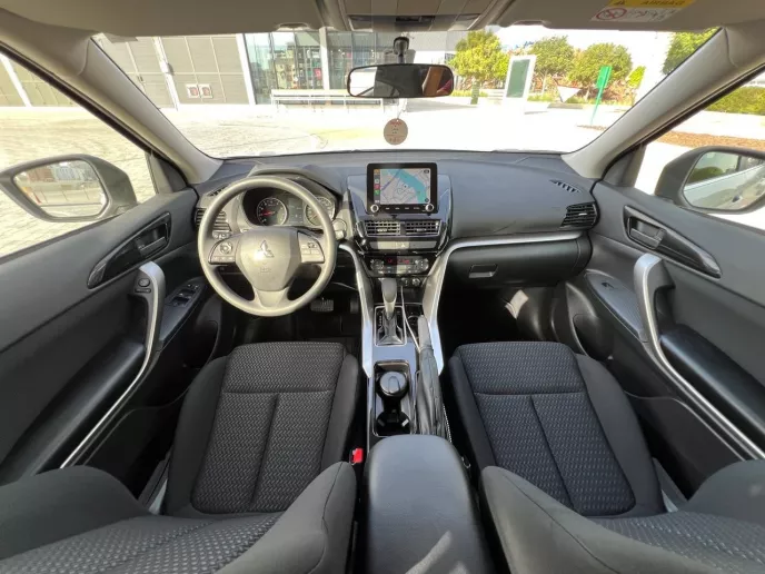 Mitsubishi Eclipse (Grise), 2025 &agrave; louer &agrave; Sharjah
