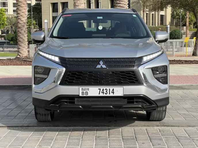 Mitsubishi Eclipse (Grise), 2025 &agrave; louer &agrave; Sharjah
