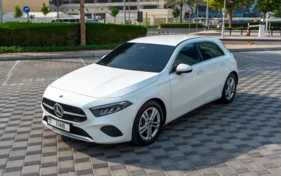 Mercedes A220 (Blanc), 2024 &agrave; louer &agrave; Duba&iuml;