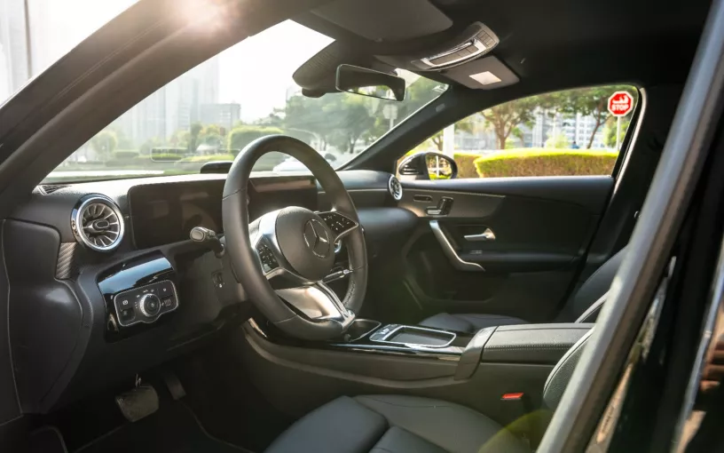Mercedes A220 (Zwart), 2024 - lease-aanbiedingen in Ras Al Khaimah