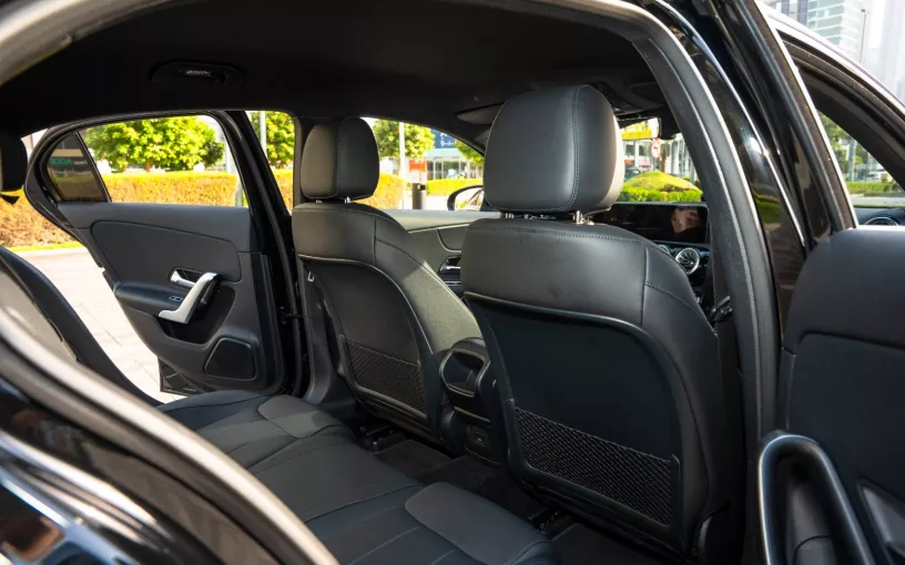 Mercedes A220 (Zwart), 2024 - lease-aanbiedingen in Ras Al Khaimah