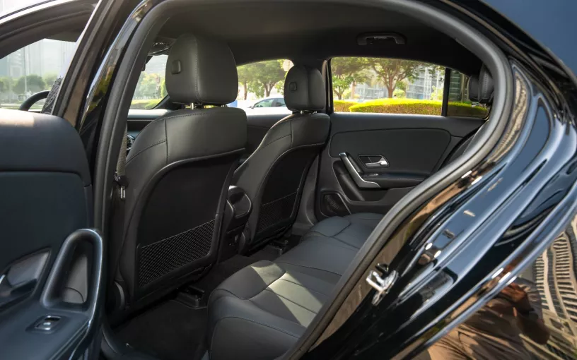 Mercedes A220 (Zwart), 2024 - lease-aanbiedingen in Ras Al Khaimah