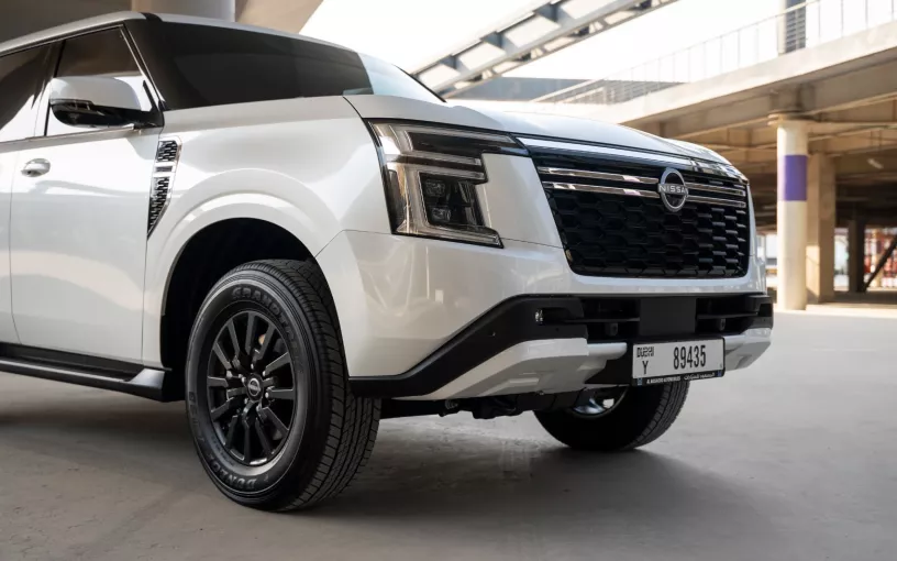 Nissan Patrol Platinum V6 (Wei&szlig;), 2026  zur Miete in Dubai