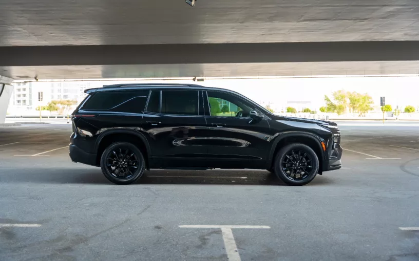 Res&uuml;'l-Hayme'de kiralık Chevrolet traverse (Siyah), 2025