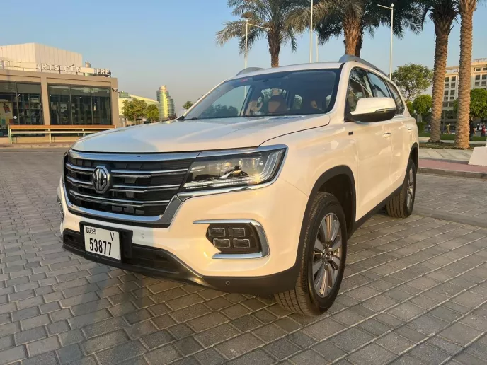 Dubai'de kiralık MG RX8 (Beyaz), 2025