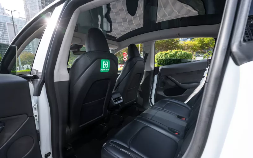 Tesla Model Y Long Range (Bianca), 2022 in affitto a Sharjah