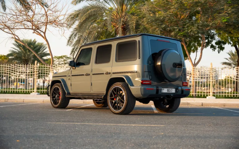 Mercedes G63 AMG (Grau), 2022  zur Miete in Ras Al Khaimah
