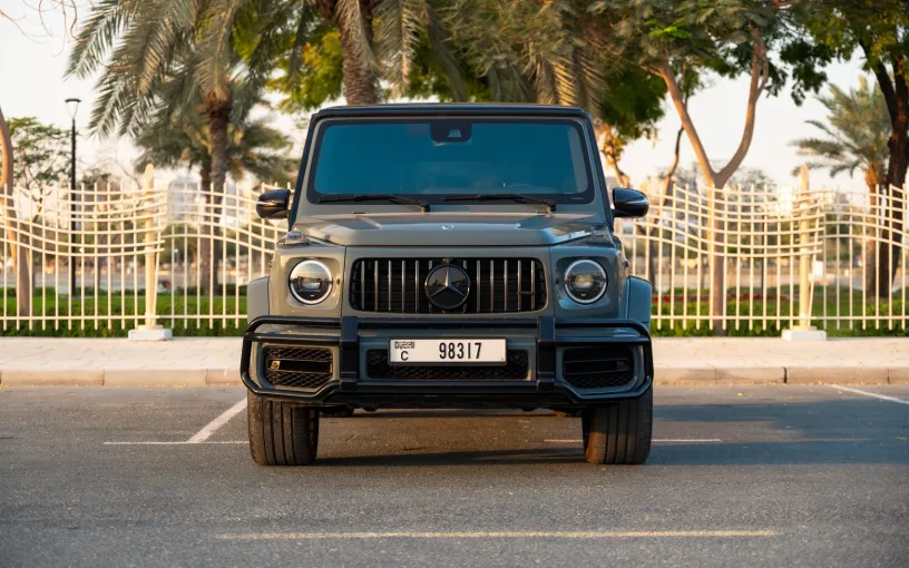Mercedes G63 AMG (Grau), 2022  zur Miete in Ras Al Khaimah