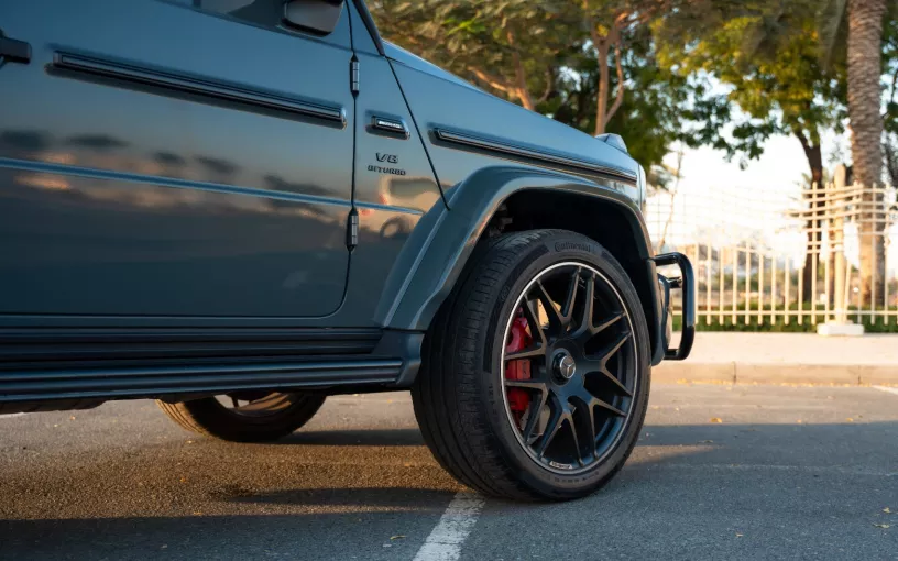 Mercedes G63 AMG (Grau), 2022  zur Miete in Ras Al Khaimah