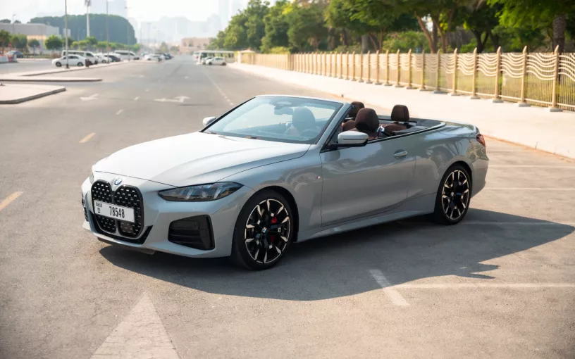 BMW 420i (Grigio Nardo), 2025 in affitto a Dubai