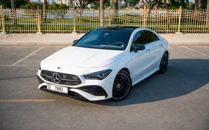 Şarika'de kiralık Mercedes CLA200 (Beyaz), 2026