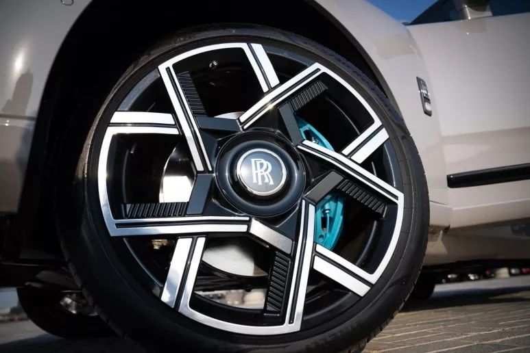 Rolls Royce Cullinan (Grey), 2025 for rent in Dubai