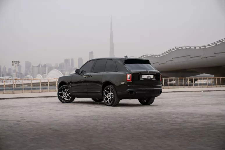 Rolls Royce Cullinan (Green), 2023 for rent in Dubai