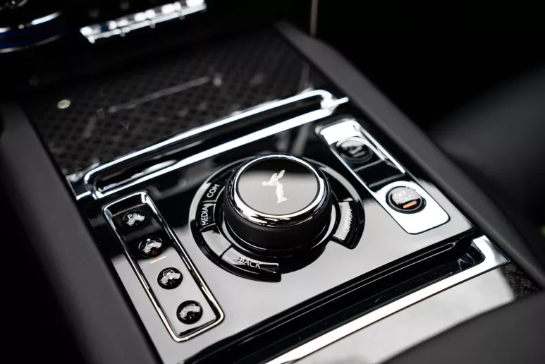 Rolls Royce Cullinan (Green), 2023 for rent in Dubai