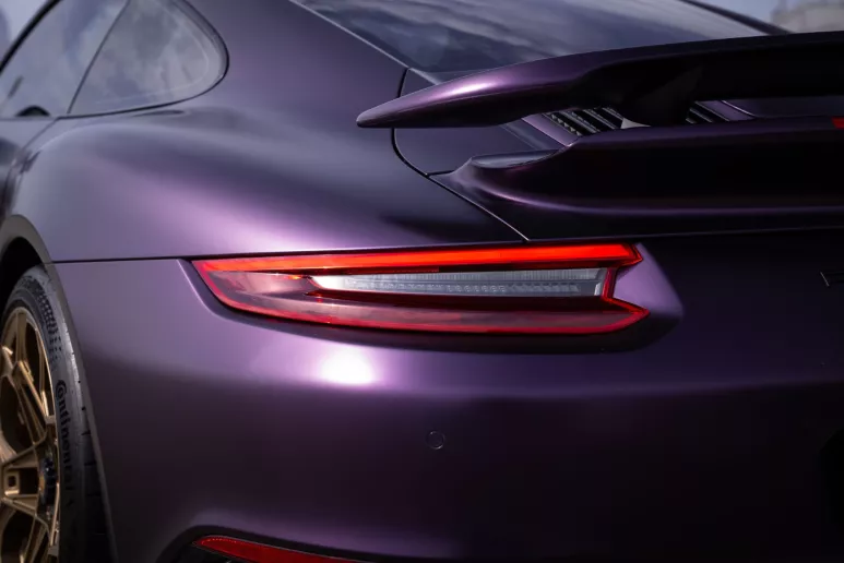 Porsche 911 Carrera (Morado), 2019 para alquiler en Dub&aacute;i