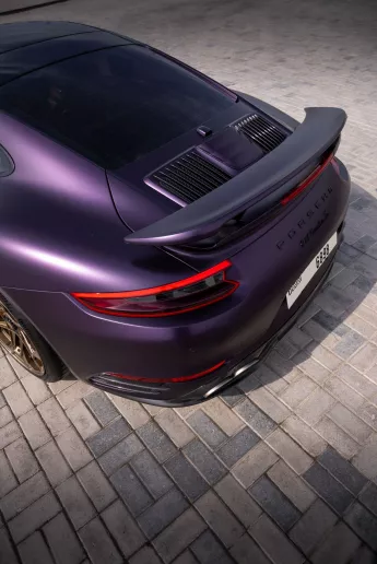 Porsche 911 Carrera (Morado), 2019 para alquiler en Dub&aacute;i