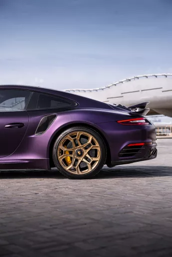Porsche 911 Carrera (Morado), 2019 para alquiler en Dub&aacute;i