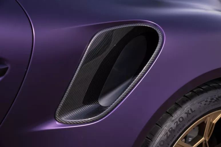 Porsche 911 Carrera (Morado), 2019 para alquiler en Dub&aacute;i