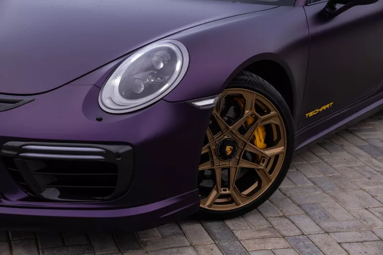 Porsche 911 Carrera (Morado), 2019 para alquiler en Dub&aacute;i