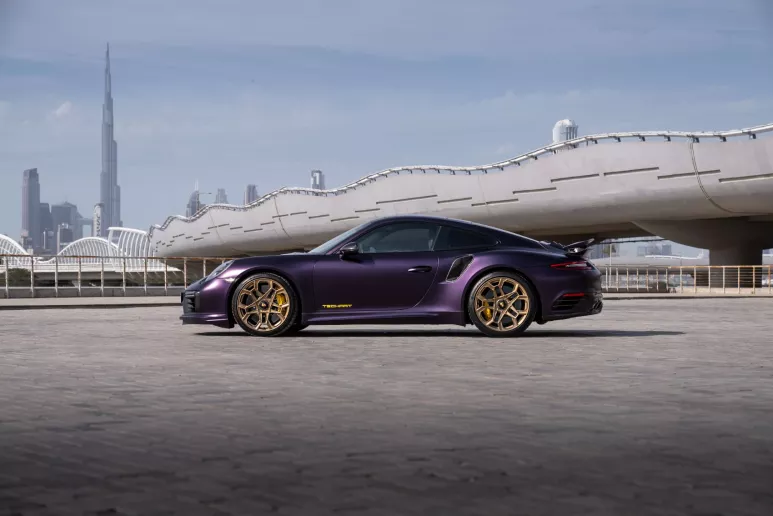 Porsche 911 Carrera (Morado), 2019 para alquiler en Dub&aacute;i