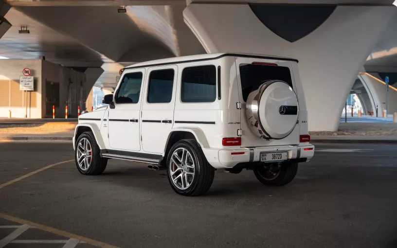 Mercedes G63 AMG (Blanco), 2025 - ofertas de arrendamiento en Dub&aacute;i