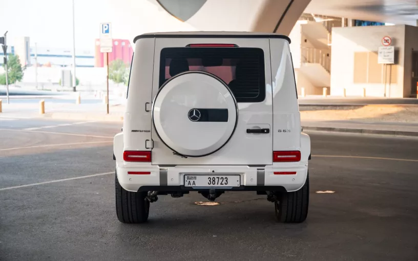 Mercedes G63 AMG (Blanco), 2025 - ofertas de arrendamiento en Dub&aacute;i