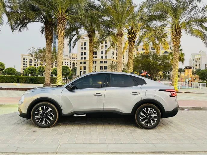Citroen C4X (Grise), 2024 &agrave; louer &agrave; Sharjah