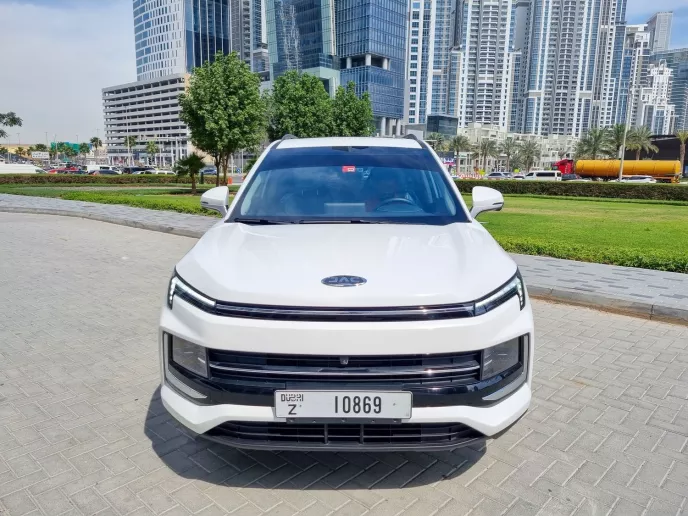 JAC JS4 (Blanco), 2023 para alquiler en Abu Dhabi