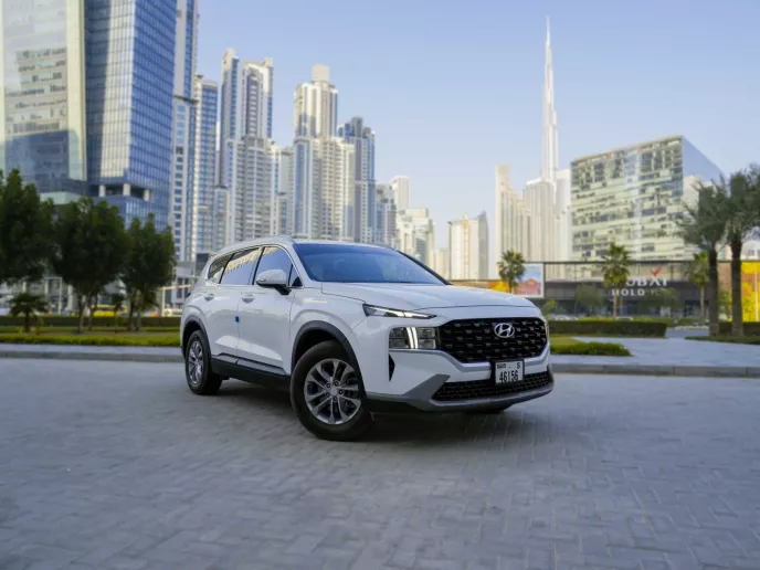 Hyundai Santa Fe (White), 2023 for rent in Dubai