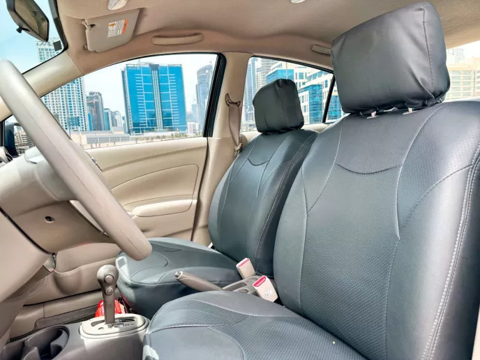 Nissan Sunny (Grau), 2022  zur Miete in Dubai