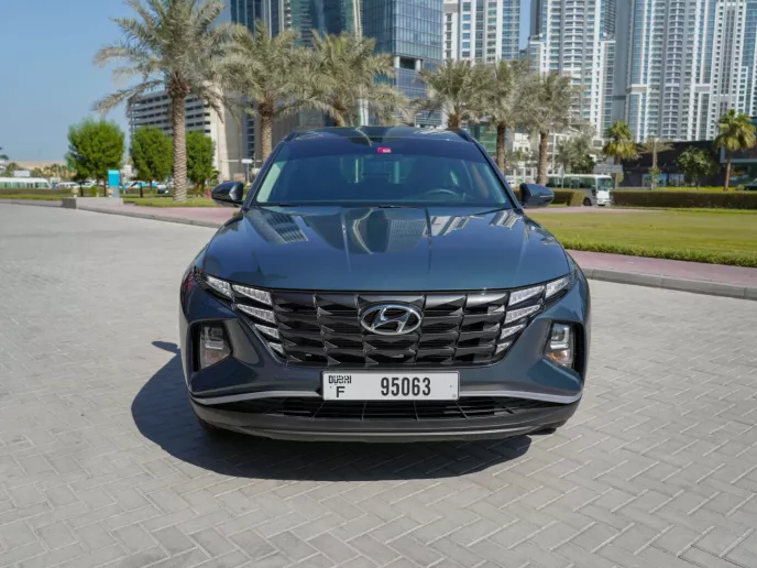Hyundai Tucson (Gris), 2023 para alquiler en Abu Dhabi