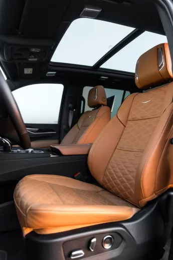 Cadillac Escalade Sport Platina (Zwart), 2024 te huur in Abu Dhabi